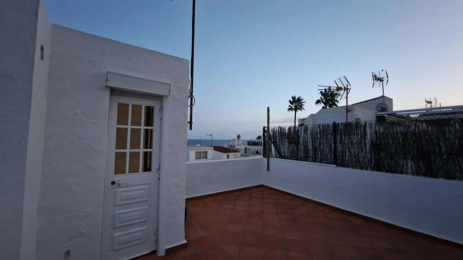 Floral Beach House مانيلفا شقة